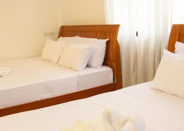 Arnold's Hotel Pooc
